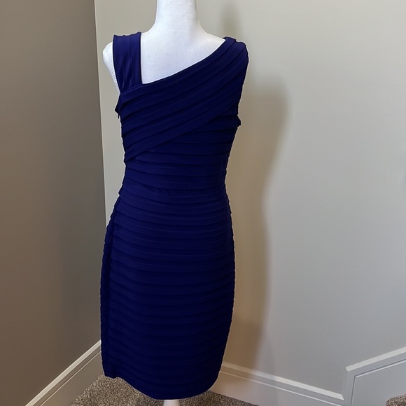 Party Dress Size 10 - Picture 4 of 8